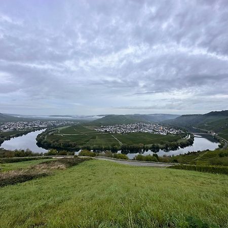 Hotel Krone Riesling Триттенхайм Экстерьер фото