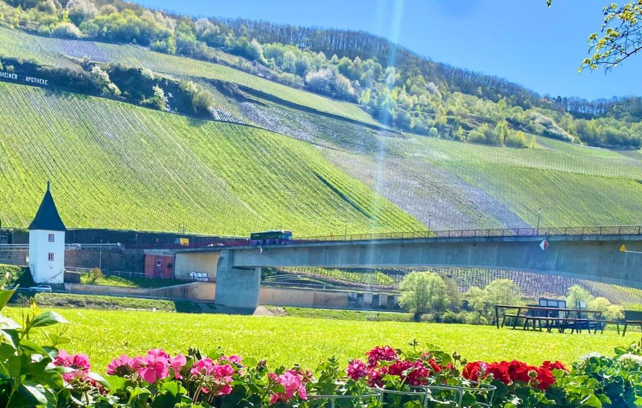 Hotel Krone Riesling Триттенхайм Экстерьер фото