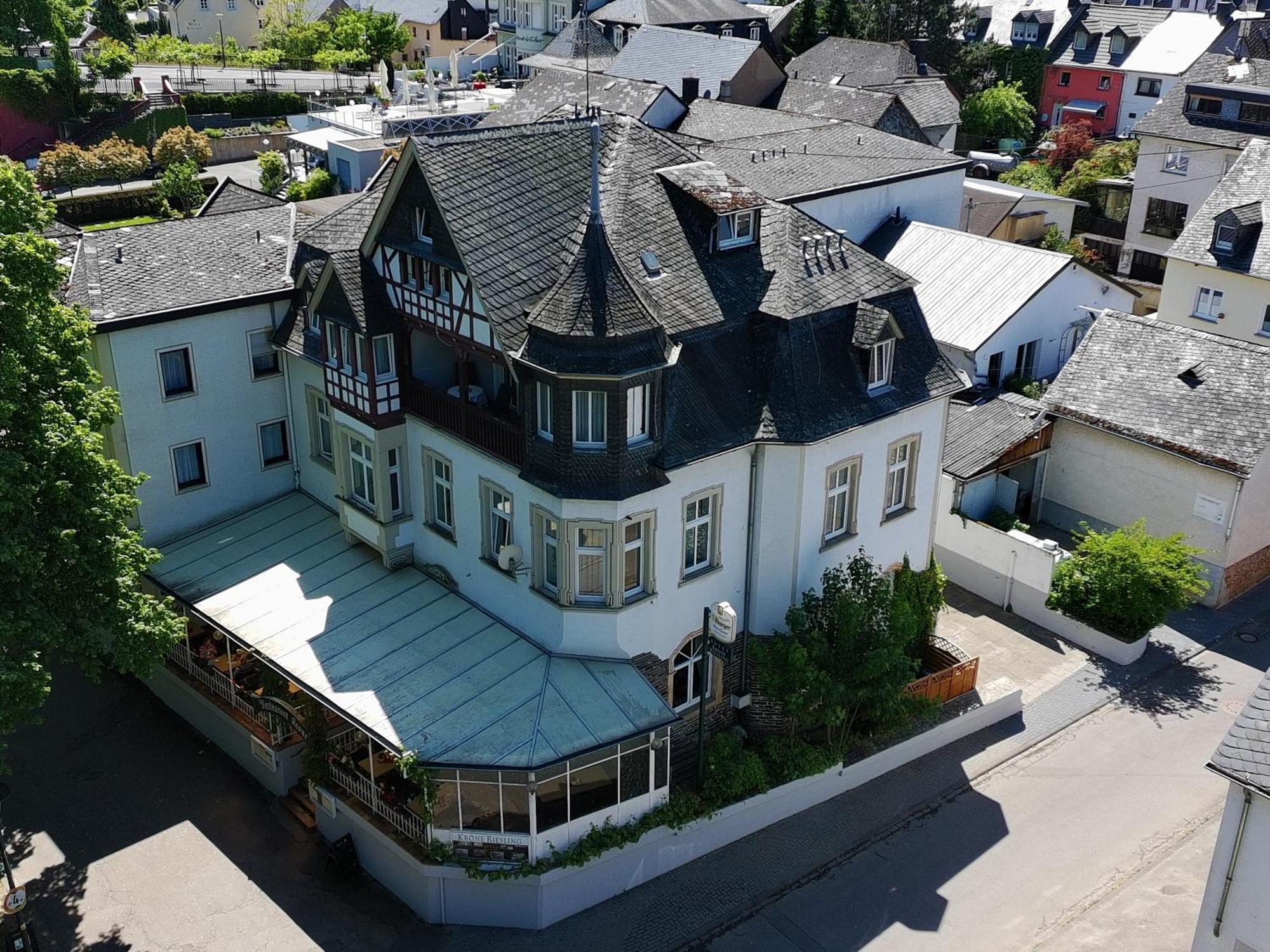 Hotel Krone Riesling Триттенхайм Экстерьер фото